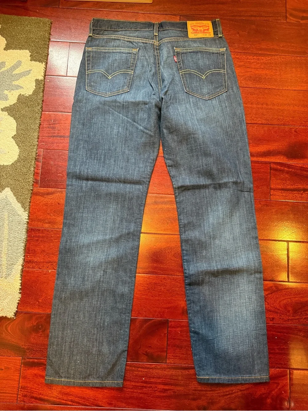 Levi's Slim Straight Jeans in Medium Blue Wash